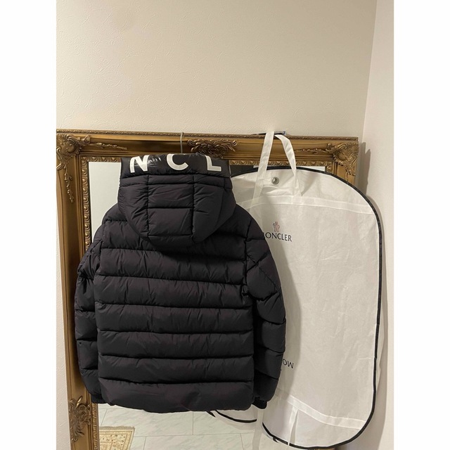 MONCLER(モンクレール)の専用出品‼️モンクレール⭐️SALZMAN22年購入⭐️黒サイズ0極美品 メンズのジャケット/アウター(ダウンジャケット)の商品写真