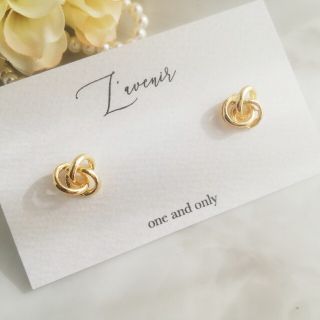 プラステ(PLST)の大人シンプル♡三連結びのチタンピアス(ピアス)