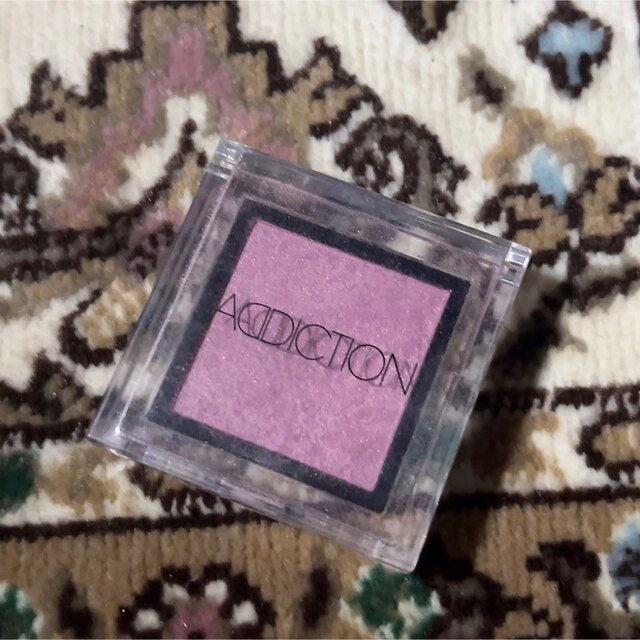 ADDICTION(アディクション)のADDICTION ザ アイシャドウ 138 Lady Camellia コスメ/美容のベースメイク/化粧品(アイシャドウ)の商品写真