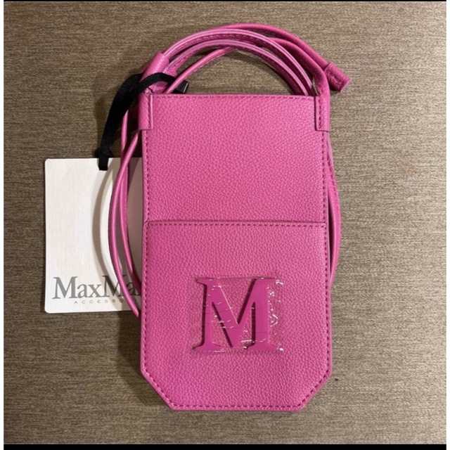 Max Mara(マックスマーラ)のマックスマーラ　スマホショルダーバッグ　ノベルティ レディースのバッグ(ショルダーバッグ)の商品写真