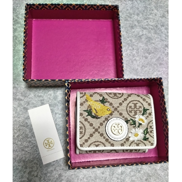 Tory Burch(トリーバーチ)のakoさま専用  Tory Burch 財布 三つ折り 刺繍 レディースのファッション小物(財布)の商品写真