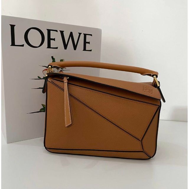 美品 ロエベ レザーショルダーバック LOEWE | angeloawards.com
