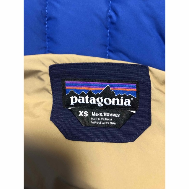 patagonia(パタゴニア)のパタゴニア ダウンベスト　Patagonia  XS  未使用品 メンズのジャケット/アウター(ダウンベスト)の商品写真