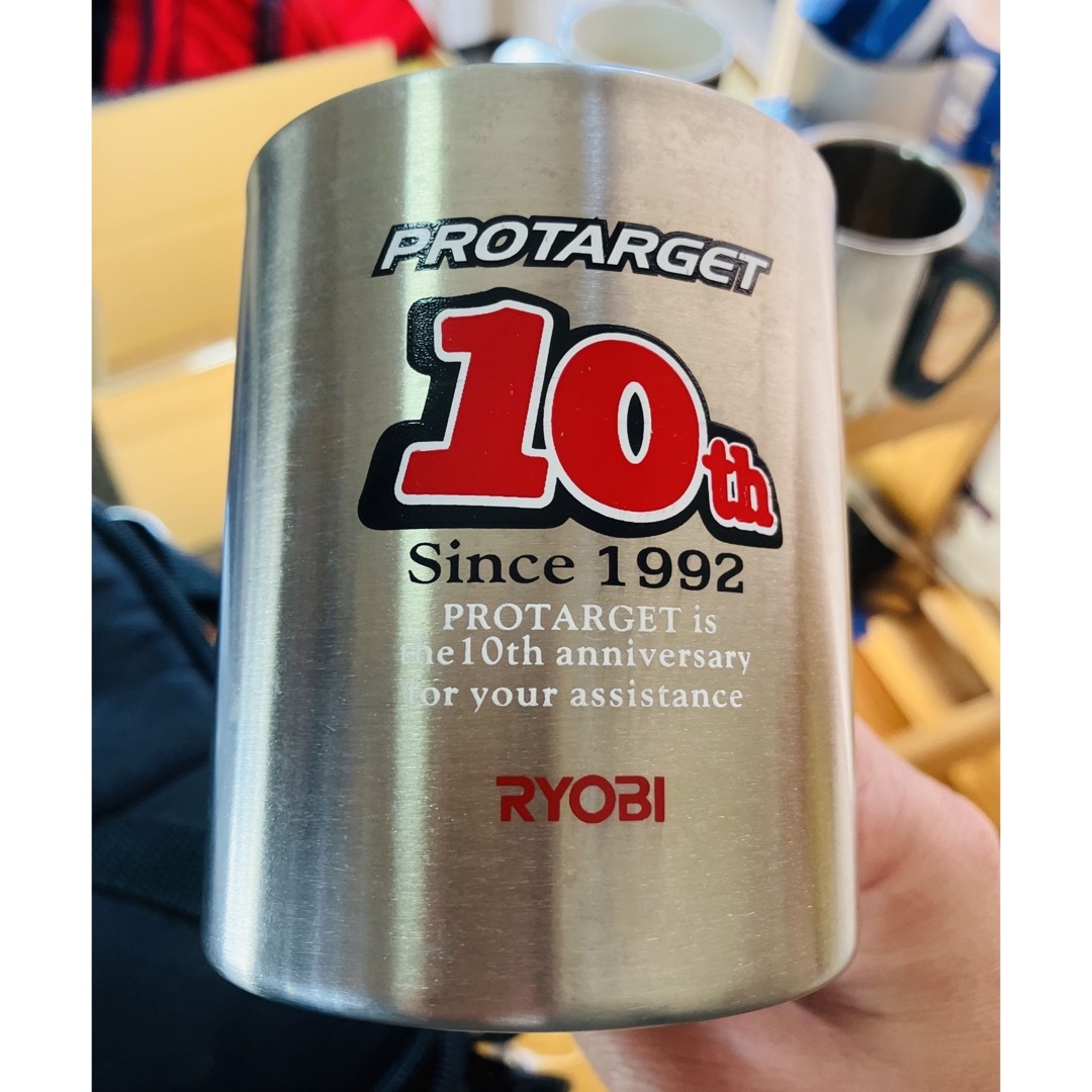 RYOBI(リョービ)の【超希少プレミア！】RYOBI  PROTARGET非売品ステンマグ+即決オマケ スポーツ/アウトドアのフィッシング(その他)の商品写真