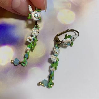 ミハエルネグリン(Michal Negrin)のミハエルネグリン ピアス(ピアス)