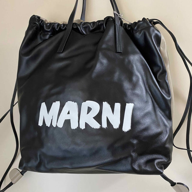 美品 マルニ MARNI バッグ GUSSET ガゼット ハンドバッグ カーフレザー 本革 カバン 鞄 レディース イタリア製 イエロー/ブラック