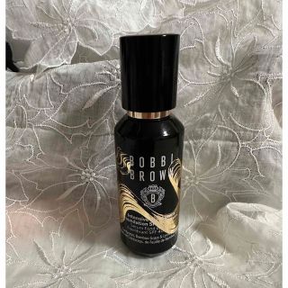 ボビイブラウン(BOBBI BROWN)のボビィブラウン　インテンシブ　スキン　セラムファンデーション　ウォームポーセリン(ファンデーション)