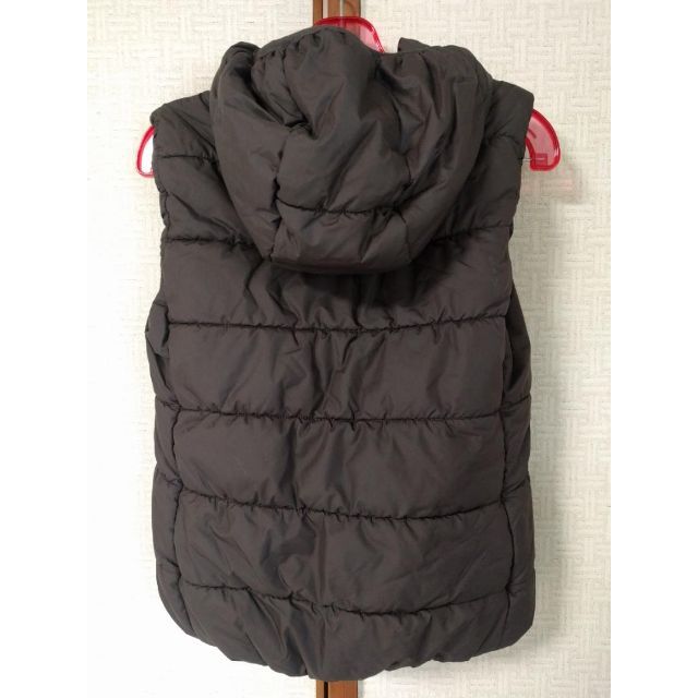 UNIQLO(ユニクロ)の【新品】UNIQLO 暖かい 中綿ダウン ベストS レディースのジャケット/アウター(ダウンベスト)の商品写真