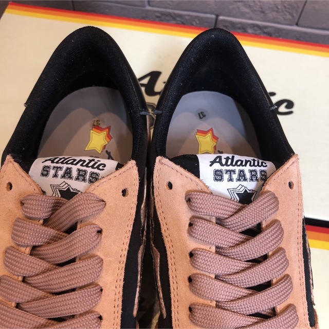 Atlantic STARS(アトランティックスターズ)のEU37 ピンク&ブラックスター　アトランティックスターズ　アレナ レディースの靴/シューズ(スニーカー)の商品写真