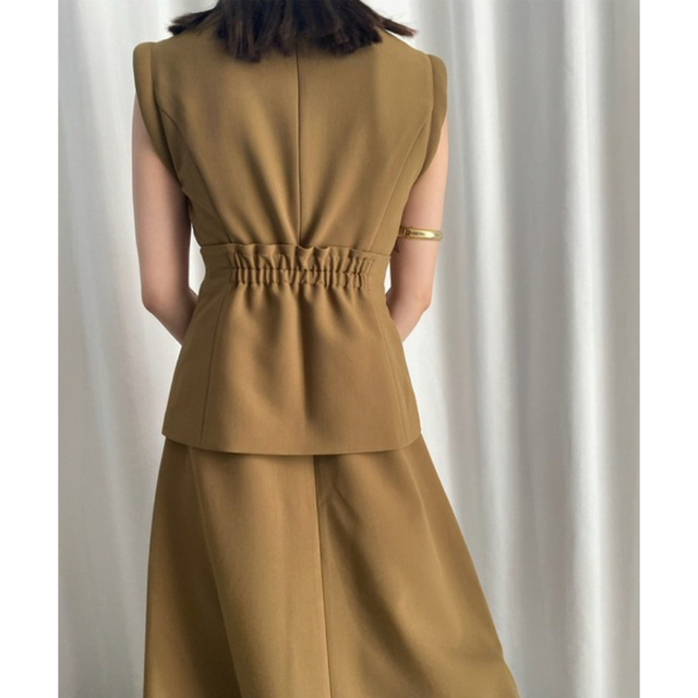 衝撃特価 ししお様 SHOULDER PADDED PEPLUM DRESS comunidadaledar.org