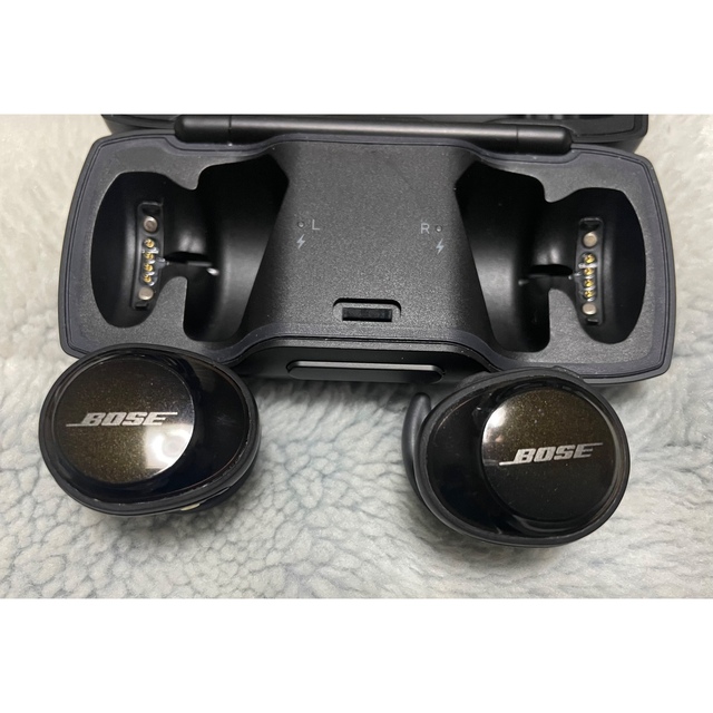 BOSE(ボーズ)のBOSEワイヤレスイヤホン スマホ/家電/カメラのオーディオ機器(ヘッドフォン/イヤフォン)の商品写真