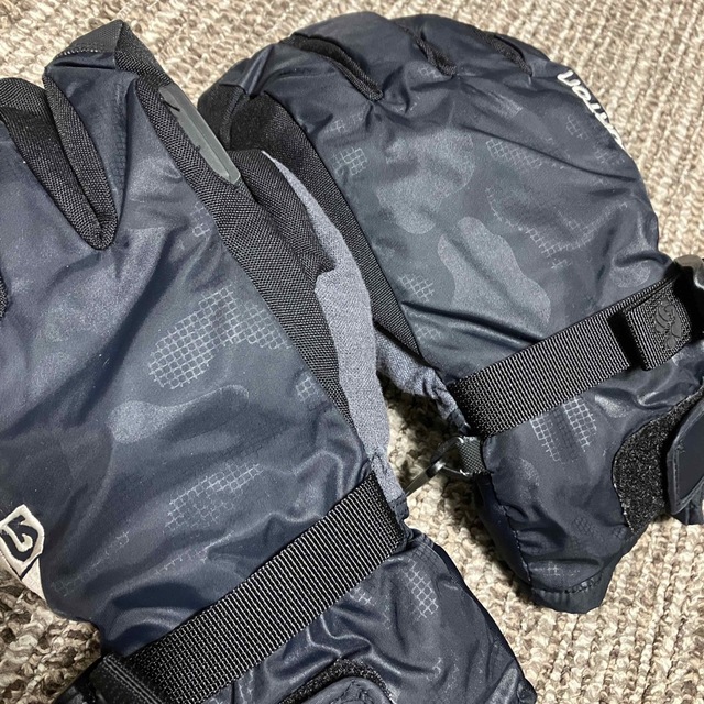 BURTON(バートン)の難あり★BURTON★グローブ★ブラック★スノーボード★メンズ★M スポーツ/アウトドアのスノーボード(アクセサリー)の商品写真