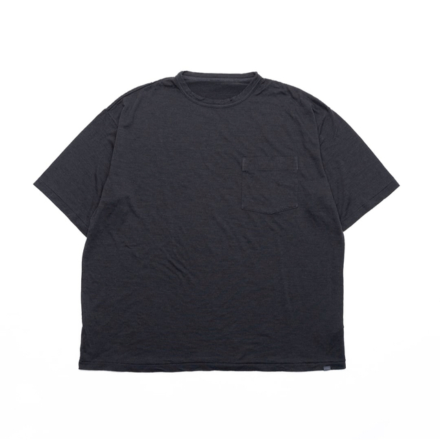 COMOLI(コモリ)のSNBYA.H WASHABLE MERINOWOOL T-SHIRT AH.H メンズのトップス(Tシャツ/カットソー(半袖/袖なし))の商品写真