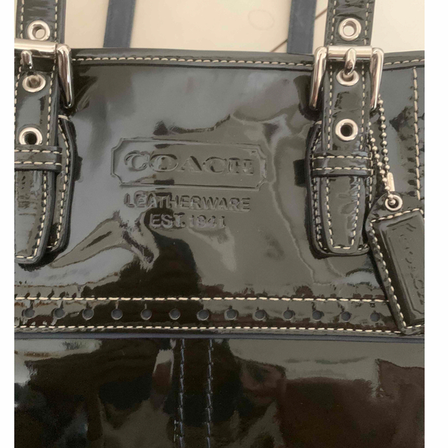 COACH(コーチ)のCOACHエナメルトートバッグ レディースのバッグ(トートバッグ)の商品写真