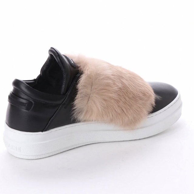 新品✨タグ付き♪定価48,290円 ルコライン 本革ファースニーカー 大特価‼️