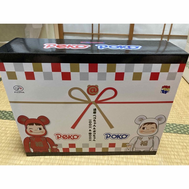 BE＠RBRICK 達磨 ペコちゃん & ポコちゃん 100% & 400%  エンタメ/ホビーのフィギュア(その他)の商品写真