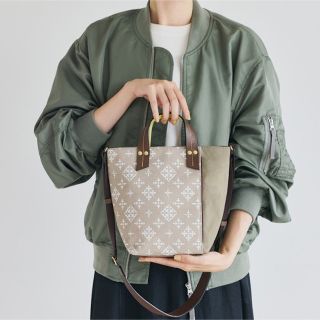 ラシット(イエロー/黄色系)の通販 100点以上 | Russetを買うならラクマ