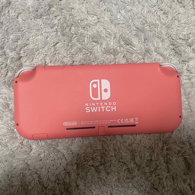 Nintendo Switch LITE コーラル
