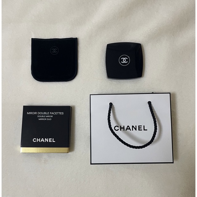 CHANEL(シャネル)のシャネル　コンパクトミラー　なお様専用 レディースのファッション小物(ミラー)の商品写真