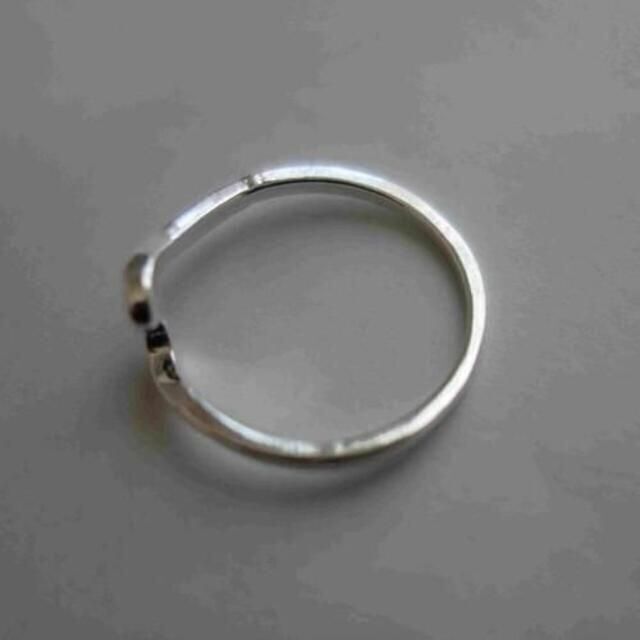 可愛い ウェーブリング ウェーブ 波型 波 リング 指輪 シルバー 16号 レディースのアクセサリー(リング(指輪))の商品写真