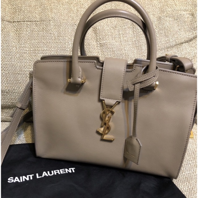 ショルダーバッグサンローランパリ SAINT LAURENT ベイビーカバス　グレージュ