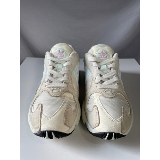 adidas(アディダス)のadidas Originals YUNG‐1 アディダス 23.5cm  レディースの靴/シューズ(スニーカー)の商品写真