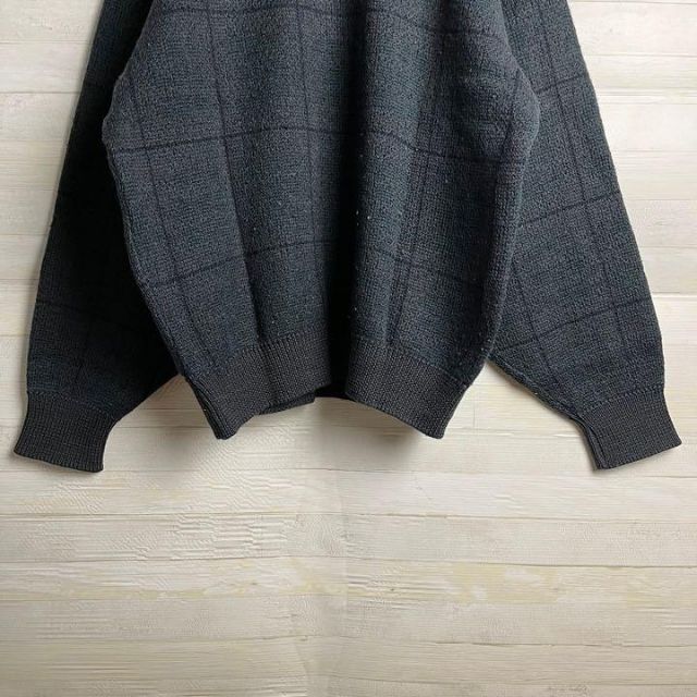 《New Wool100%》ロコス　ニットセーター　Ｌ☆ダークグレー　チェック柄