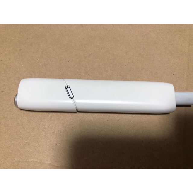 IQOS(アイコス)のアイコス3 MULTIマルチウォームホワイト メンズのファッション小物(タバコグッズ)の商品写真