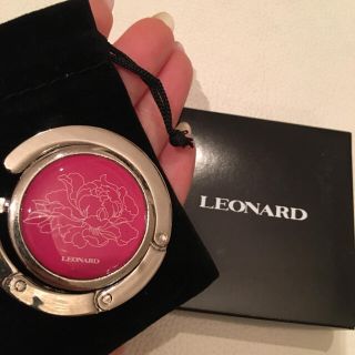 レオナール(LEONARD)のLEONARD レオナール 非売品 バッグホルダー 新品未使用 携帯型(トートバッグ)