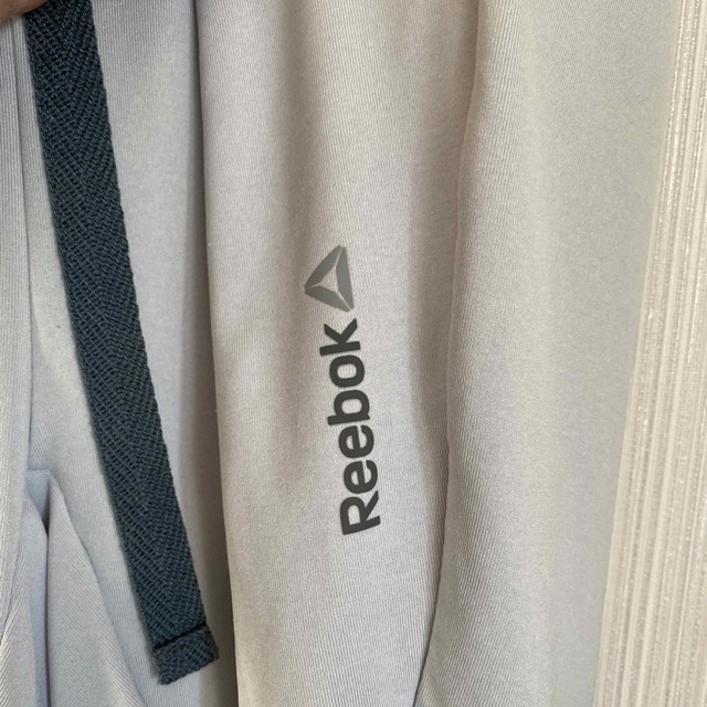 Reebok(リーボック)のリーボック　ゆるやかパンツ　M レディースのパンツ(カジュアルパンツ)の商品写真