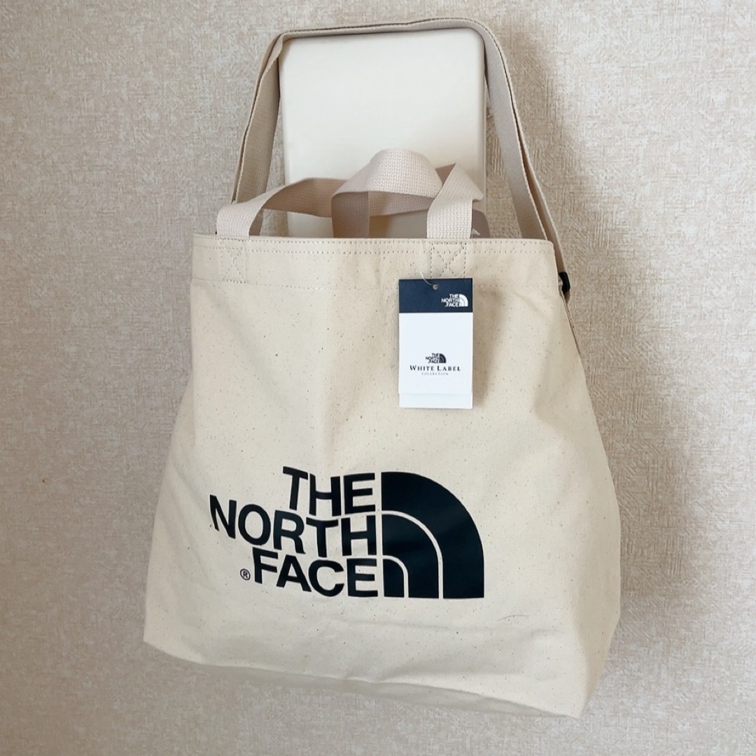 THE NORTH FACE(ザノースフェイス)のTHE NORTH FACE BIG LOGO SHOULDER BAG メンズのバッグ(ショルダーバッグ)の商品写真