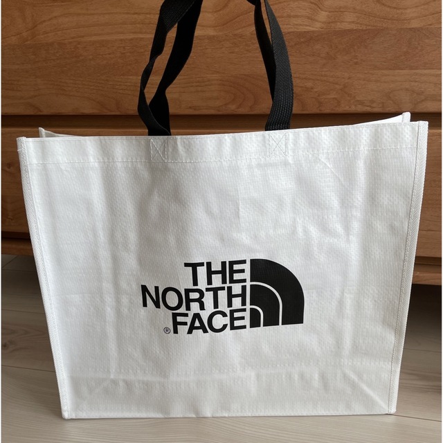 THE NORTH FACE(ザノースフェイス)の【2枚セット】NEWノースフェイス エコバッグ ショッピングバッグ レディースのバッグ(エコバッグ)の商品写真