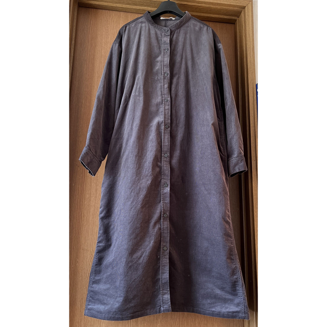chocol raffine robe(ショコラフィネローブ)のコーデュロイ⭐️シャツ ワンピース⭐️フリーサイズ⭐️チャコールグレー レディースのワンピース(ひざ丈ワンピース)の商品写真