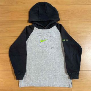 ナイキ(NIKE)の子供用　NIKEパーカー　140㎝(Tシャツ/カットソー)