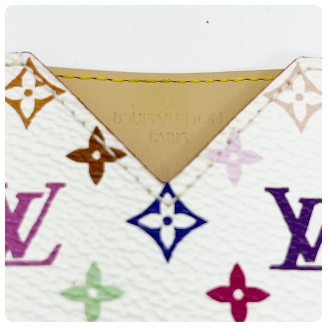 LOUIS VUITTON(ルイヴィトン)のLOUIS VUITTON  2004 プレオウンド エテュイ コンパクトミラー レディースのファッション小物(ミラー)の商品写真