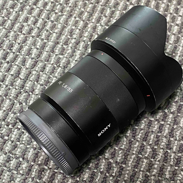 【SONY】FE 55mm F1.8 ZA SEL55F18Z スマホ/家電/カメラのカメラ(その他)の商品写真