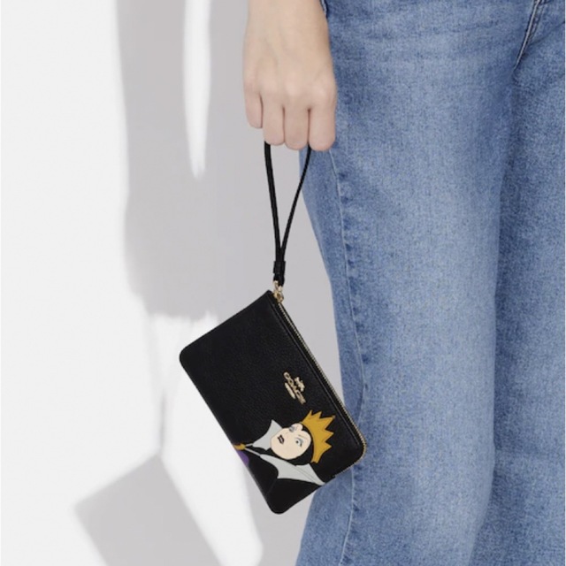 売れ筋商品 COACH Disney コーナージップリストレット ヴィランズ