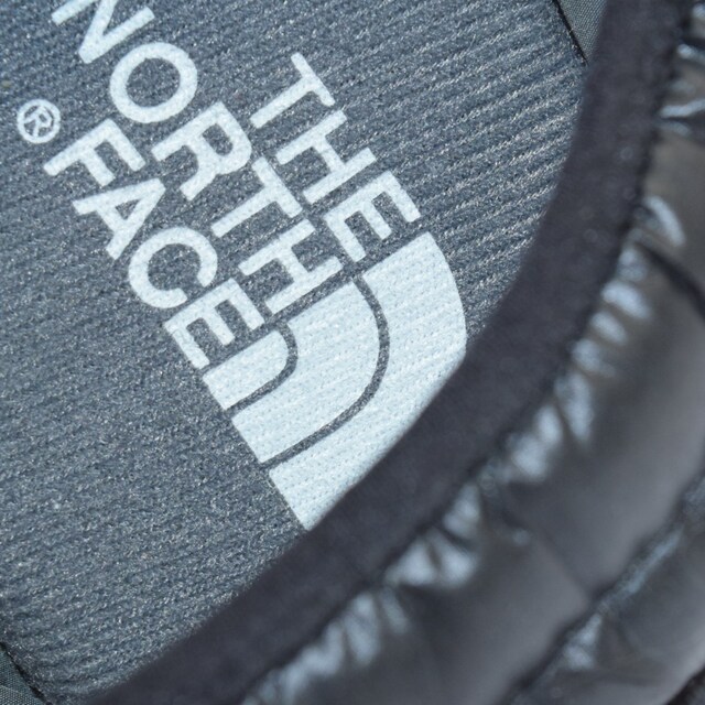 THE NORTH FACE(ザノースフェイス)のTHE NORTH FACE ザノースフェイス NSE TRACTION トラクション ミュール ダウンサンダル ブラック AQGX FG4 TB1Y US9/27cm メンズの靴/シューズ(サンダル)の商品写真