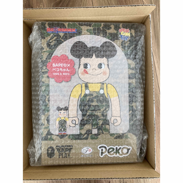 E@RBRICK  BAPE(R)×ペコちゃん100% & 400%（グリーン）