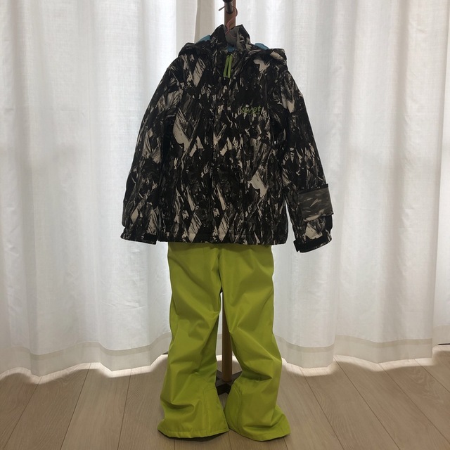 スキー　スノーボード　ウェア　130 キッズ/ベビー/マタニティのキッズ服男の子用(90cm~)(その他)の商品写真