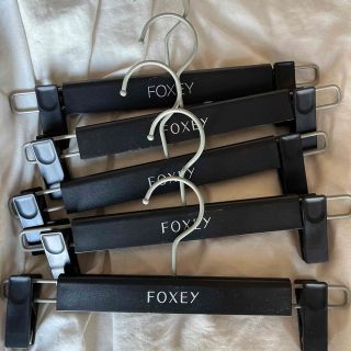 フォクシー(FOXEY)のフォクシー　ハンガー　パンツ用5本セット(その他)