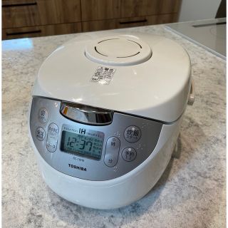 トウシバ(東芝)のTOSHIBA 炊飯器 5.5号炊き 東芝 (炊飯器)