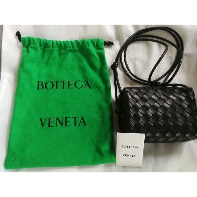 Bottega Veneta(ボッテガヴェネタ)のBottega Veneta ボッテガヴェネタ　ループ　ショルダーバッグ　黒 レディースのバッグ(ショルダーバッグ)の商品写真