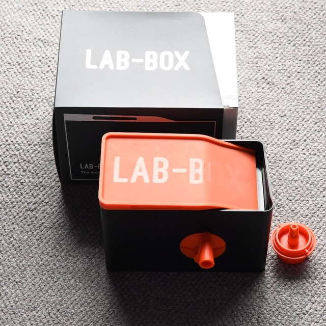 LAB BOXと現像液　　未開封