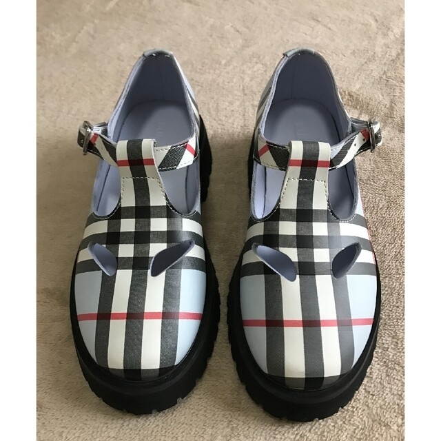 BURBERRY(バーバリー)のバーバリー　Burberry ベビー ヴィンテージ チェックローファー　19.5 キッズ/ベビー/マタニティのキッズ靴/シューズ(15cm~)(ローファー)の商品写真