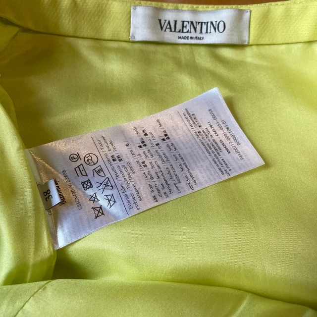 スカート更に値下げ　VALENTINO（バレンチノ） 台形ミニスカート  サイズ38