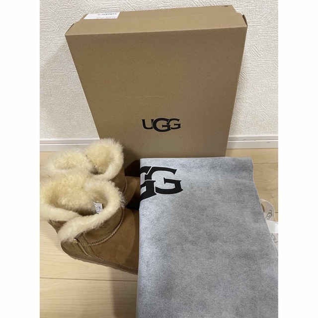 UGG(アグ)のUGG ムートンブーツ レディースの靴/シューズ(ブーツ)の商品写真