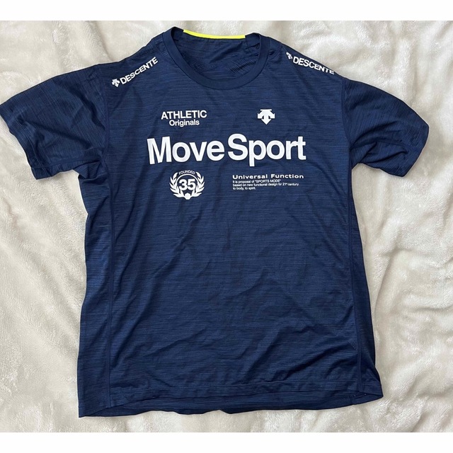 move sport tシャツ スポーツ/アウトドアのランニング(ウェア)の商品写真