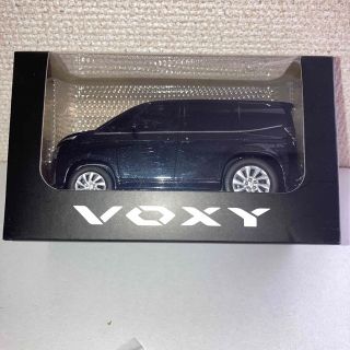 トヨタ(トヨタ)のヴォクシー90 プルバックカー（黒）VOXY(その他)