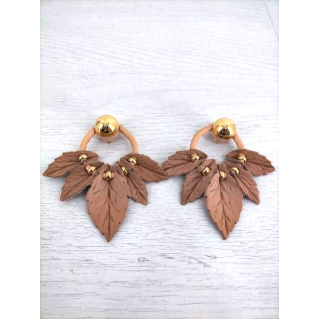 THE DALLAS(ザダラス) LEAF EARRINGS リーフイヤリング レディースのアクセサリー(その他)の商品写真